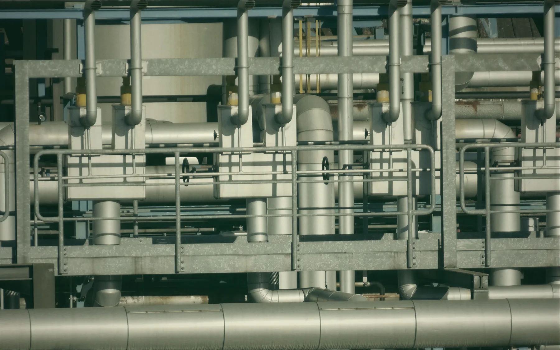 Process equipment at the refinery